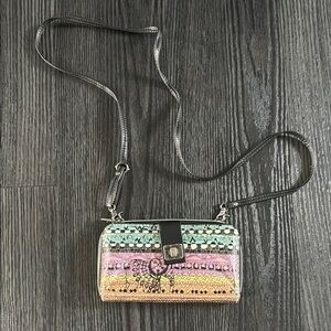 🍍 SAKROOTS LG Smartphone Wristlet Crossbody Pastel One World Wallet🍍